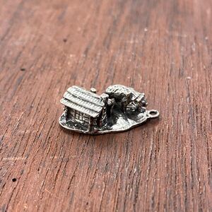 Vintage 925 Sterling Silver Log Cabin with Bear 3D Pendant Bracelet Charm